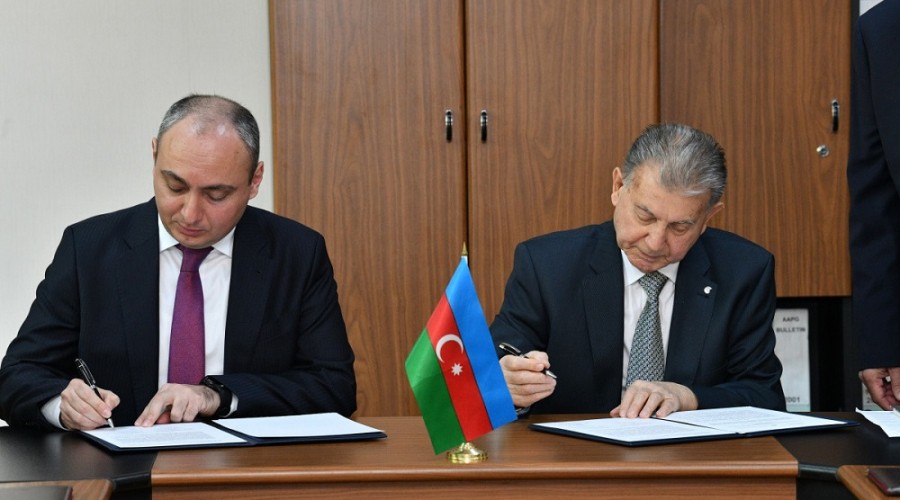 Институт геологии и Азеркосмос подписались меморандум