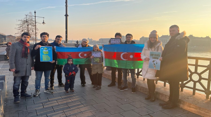 Azerbaijanis living in Budapest, Prague and Chisinau protest against Armenian eco-terror