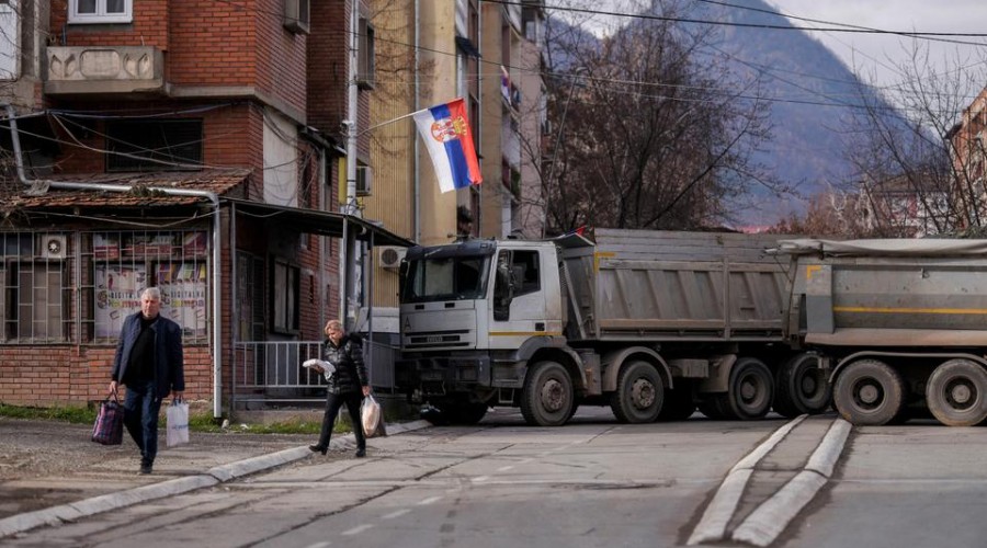 На севере Косова и Метохии разобрали все баррикады