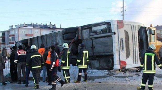 İstanbulda ağır qəza: 7 nəfər yaralandı