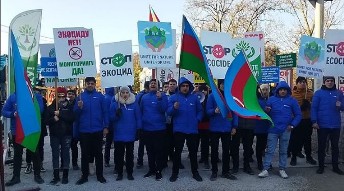 Экоактивисты продолжают акцию на дороге Лачин-Ханкенди в День солидарности азербайджанцев мира - ВИДЕО