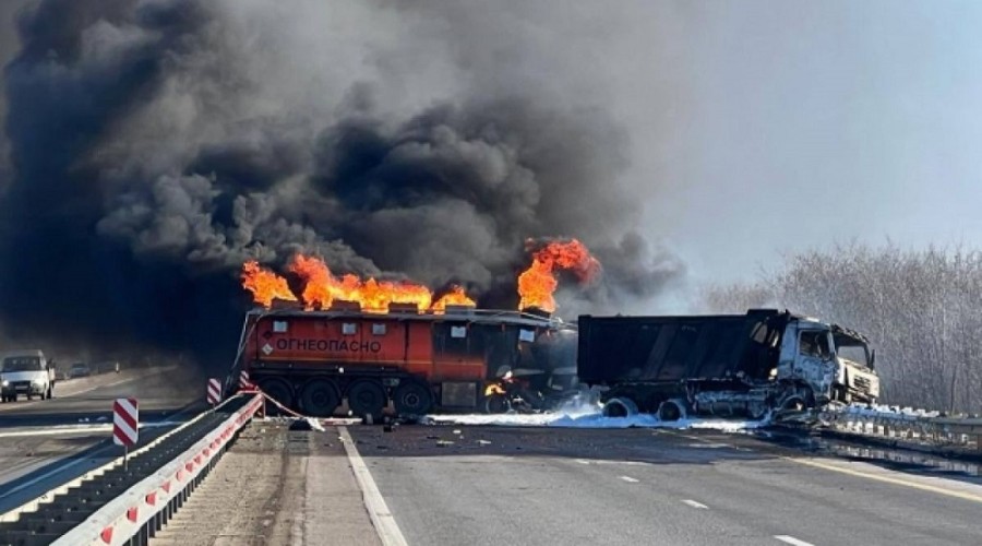 В Гарадаге загорелся бензовоз – один человек погиб