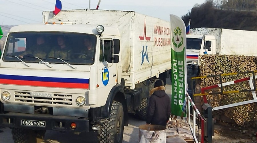 По дороге Лачин-Ханкенди проехали 7 автомобилей РМК