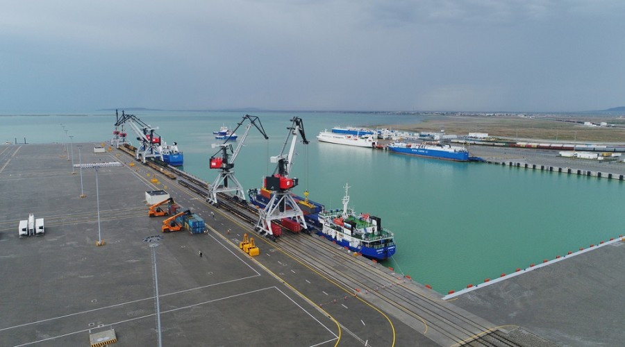 Узбекистан намерен совместно использовать возможности «Бакинского порта»