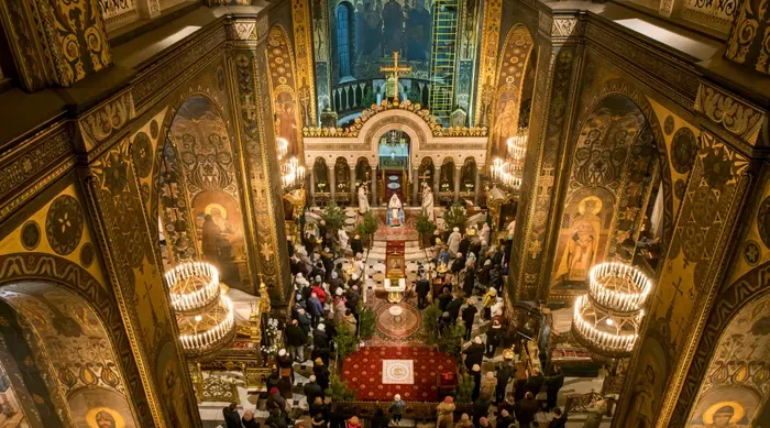 Ukrainians celebrate first Orthodox Christmas since invasion