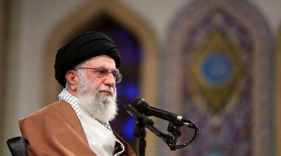 Протесты в Иране: Хаменеи назначил нового начальника полиции