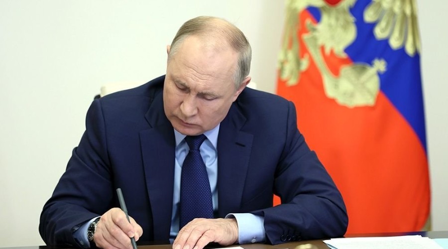 Президент РФ подписал распоряжение в связи с коррупцией