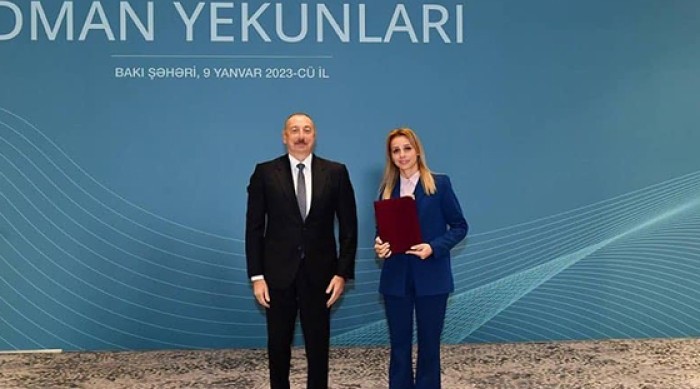 Prezident jurnalistə ev VERDİ