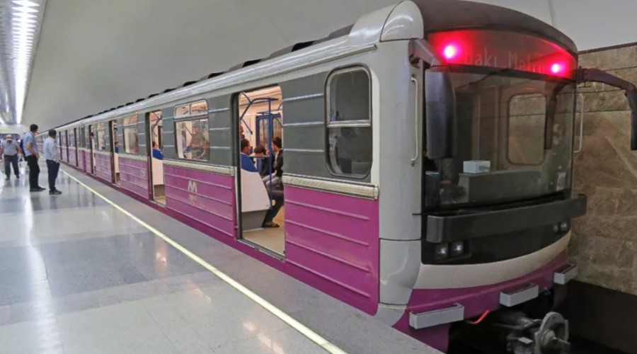 В бакинском метро скончался пассажир
