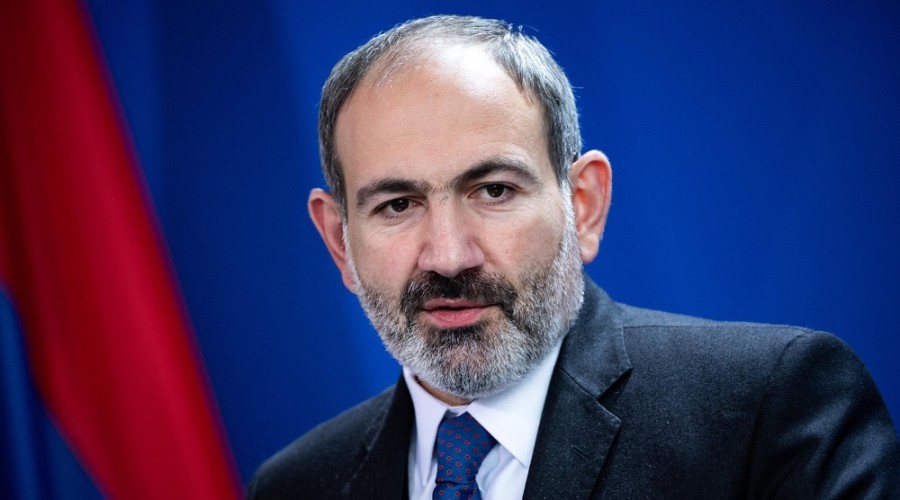 Пашинян призвал проживающих в Карабахе армян не обострять ситуацию