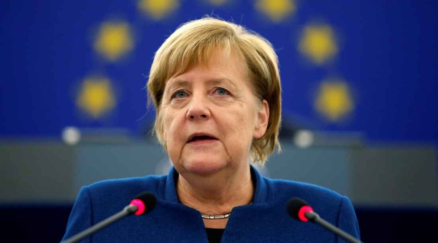 Меркель заявила о цели сохранить украинский транзит газа