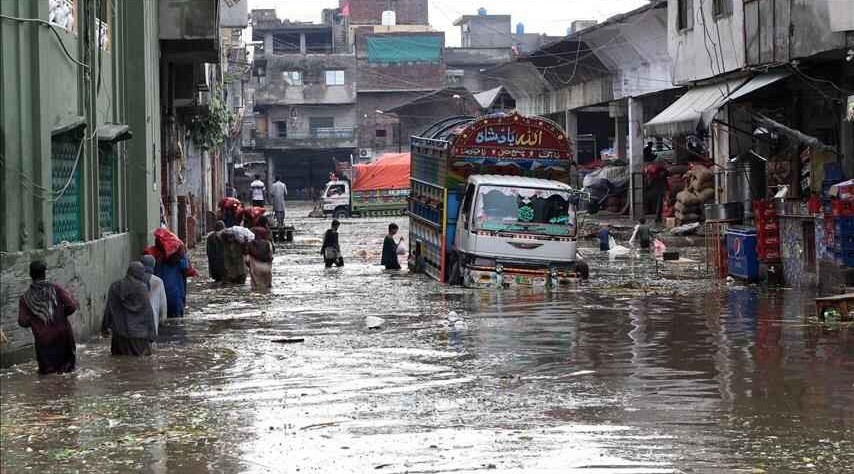 16 people lost their lives as torrential rains northwestern Pakistan
