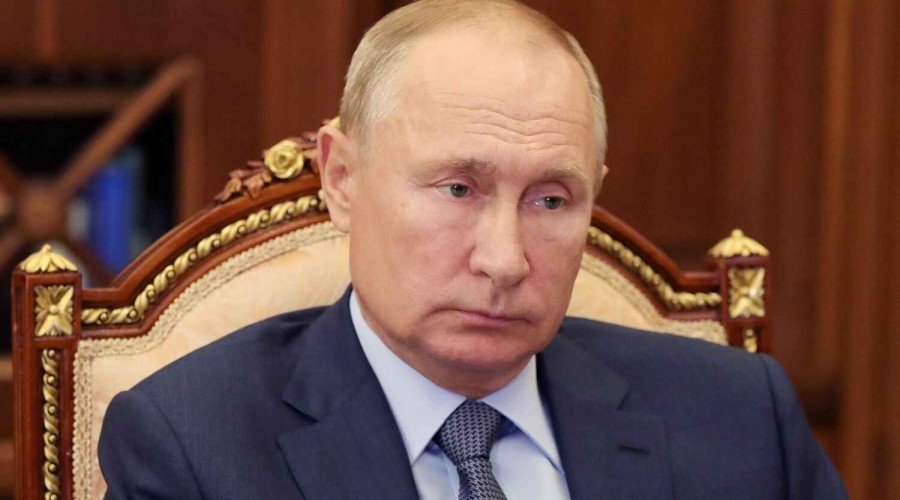 Putin will self-isolate due to Covid cases in his inner circle, says Kremlin