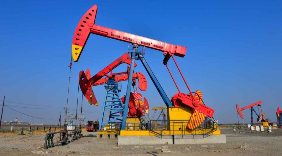 Цена на азербайджанскую нефть достигает 77 долларов