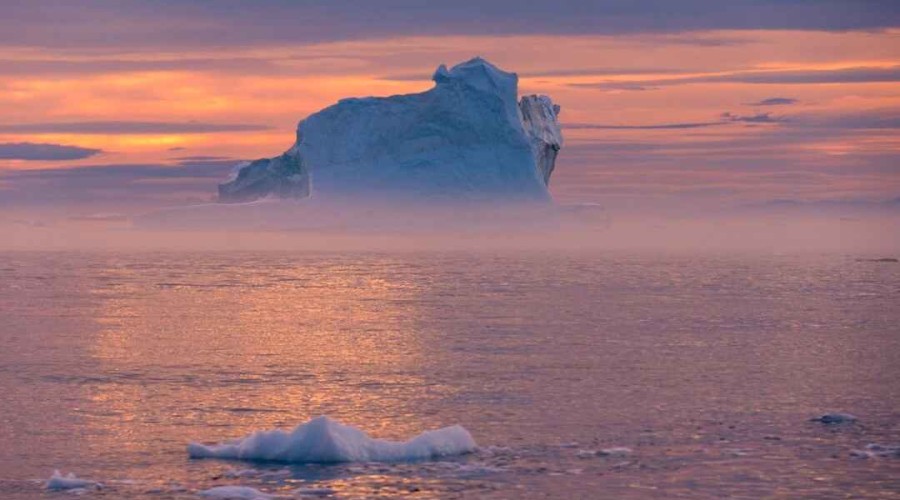 <strong>Ученые сообщили о рекордном таянии льдов в Арктике</strong>