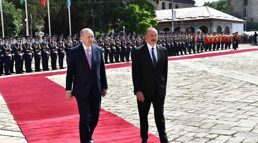 Ərdoğan: "Gələn həftə Azərbaycana səfər edəcəm"