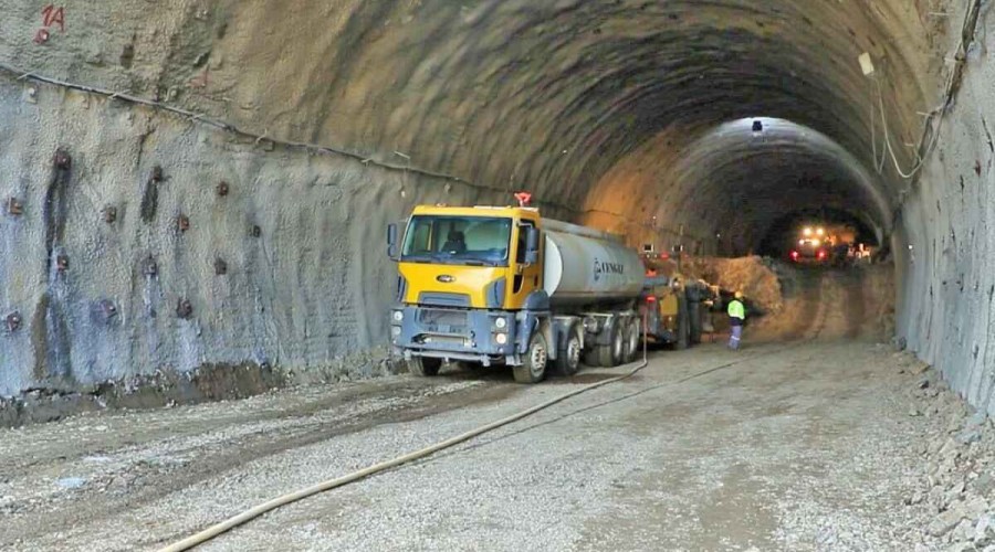 Construction of Murovdagh tunnel is underway
