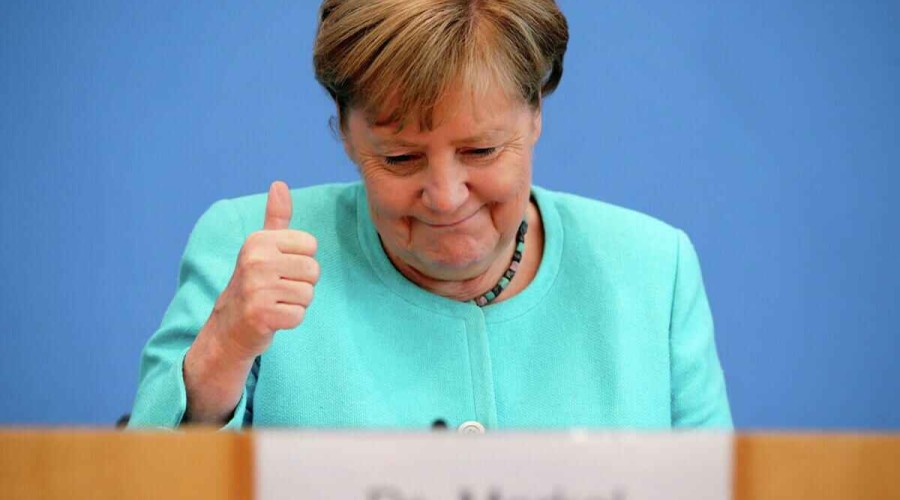 Angela Merkel to visit Turkey