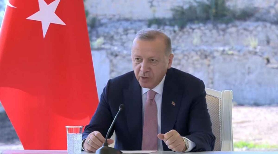 Erdogan: “Amid crisis in Europe, agreement on purchasing additional gas from Azerbaijan was signed”

