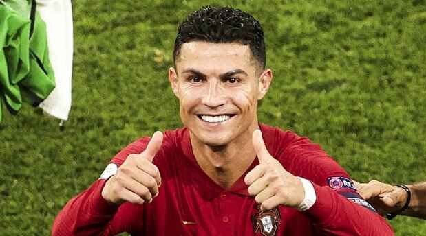 Ronaldo sets Champions League record
