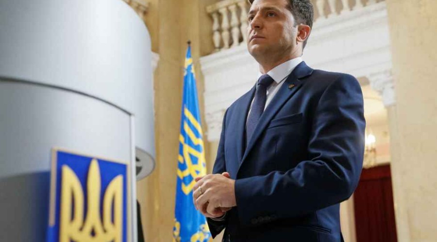 В Украине предложили наделить президента еще большими полномочиями