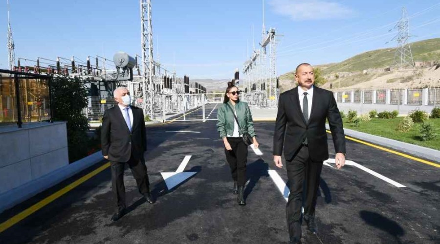 <strong>Президент Ильхам Алиев и первая леди Мехрибан Алиева совершили поездку в Губадлинский район - ФОТО</strong>