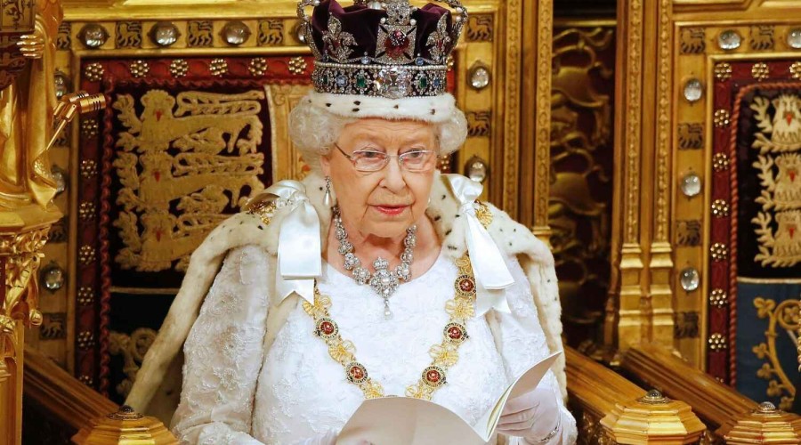 Kraliça II Elizabetin Azərbaycana təbriki Britaniya parlamentində səsləndirildi
