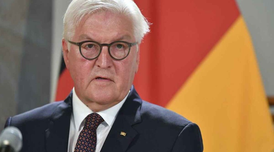 German president asks Merkel to perform chancellor's duties until Cabinet is formed
