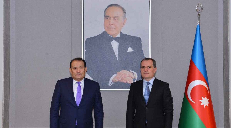 Azerbaijani FM met with Secretary-General of Turkic Council