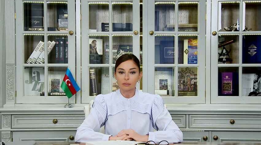 Mehriban Aliyeva congratulates Azerbaijan on State Flag Day