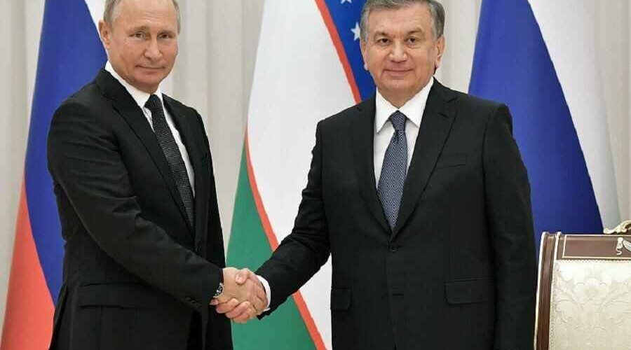 Şavkat Mirziyoyev Putinin dəvəti ilə Rusiyaya getdi