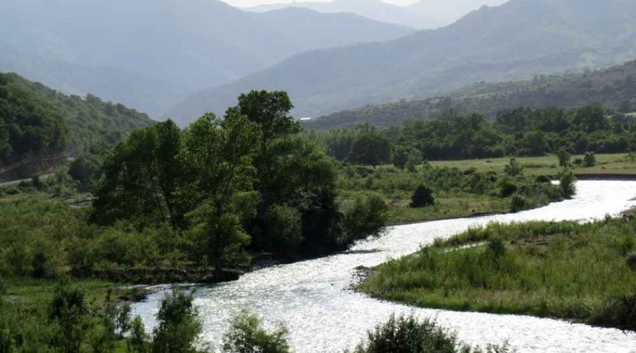 <strong>В НАНА предупредили о запасах воды в реках Карабаха</strong>
