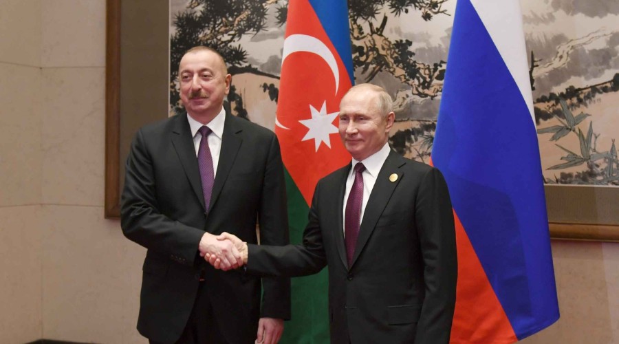 İlham Əliyev ilə Vladimir Putin arasında ikitərəfli görüş başlayıb - <span style="color:red">VİDEO</span>