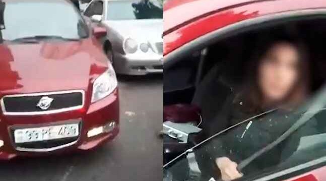 Bakıda qadın sürücü tıxaca səbəb oldu - Söyüş söyüb ərazidən uzaqlaşdı / Video