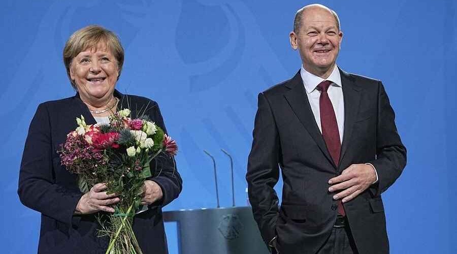 Меркель попросила нового канцлера исполнить одно её желание