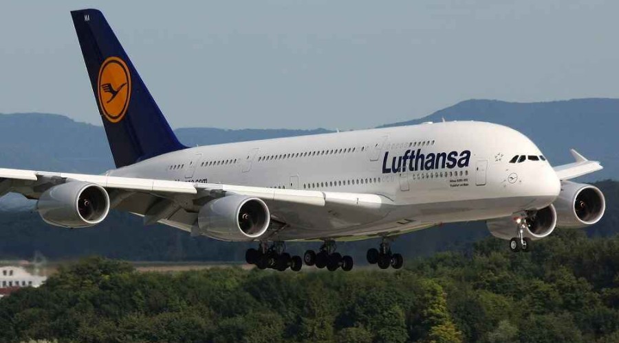 Lufthansa возобновила прямые рейсы в Баку