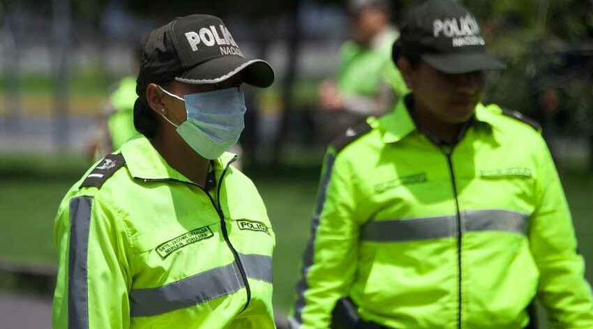 Ekvadorda polis məntəqəsinə hücum olub, ölən və yaralanan var
