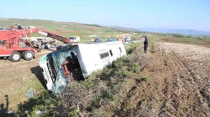Türkiyədə avtobus qəzaya düşdü: 1 ölü, 19 yaralı