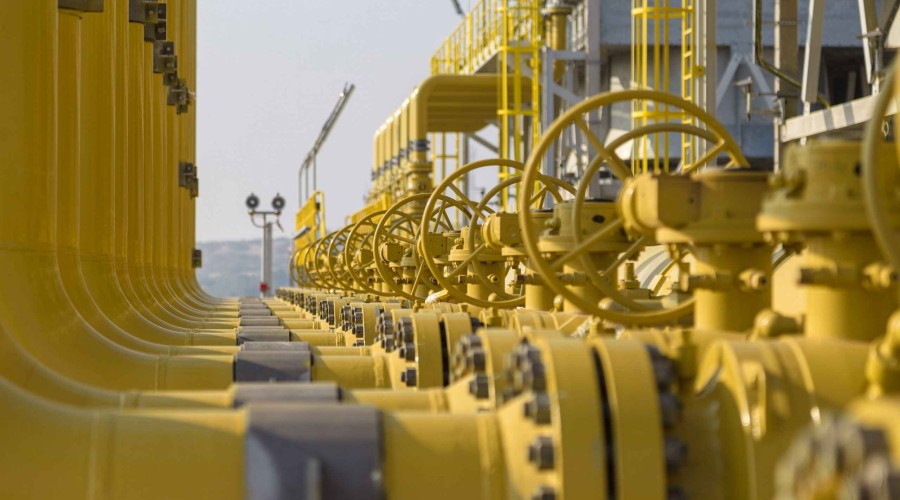 Up to AZN 5 bln. invested in Azerbaijan's oil and gas sector this year
