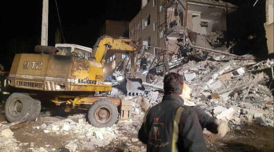 <strong>В Тебризе обрушился 5-этажный жилой дом</strong>