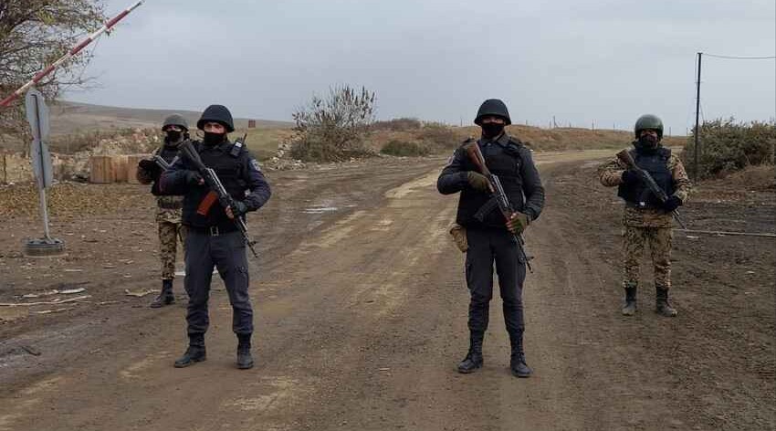 Cəbrayıl polisi nəzarət postlarında bir neçə şəxsdə silah-sursat aşkarlayıb