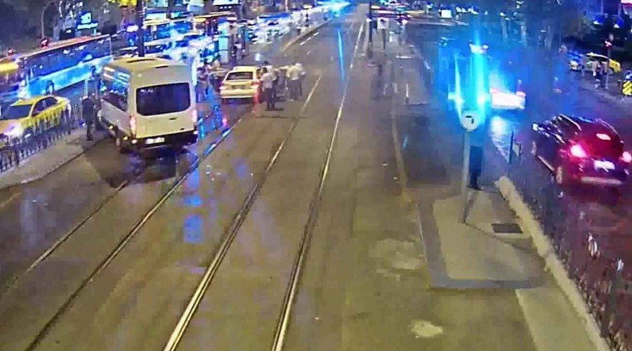 İstanbul tramvay stansiyasında təəcüb doğuran görüntülər - VİDEO