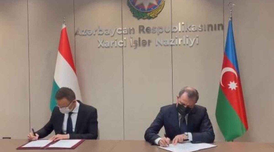 Azerbaijani, Hungarian FMs signed a MoU