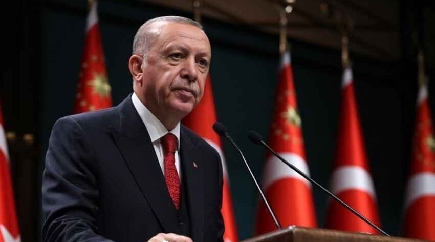 Erdogan: Turkiye cannot give up on Ukraine or Russia