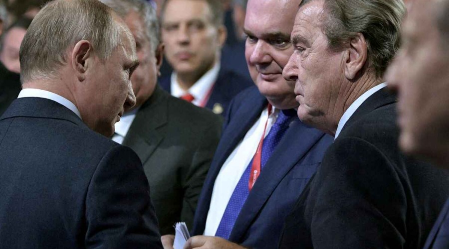 German ex-Chancellor Schroeder meets Putin in Moscow -Politico