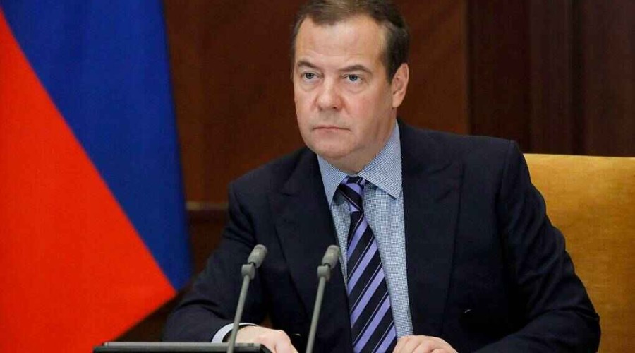 Medvedev: Cornering us won’t work, Russia strong enough to put brazen foes in their place