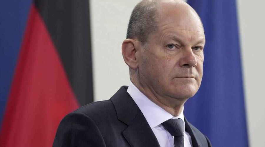 Scholz speaks against no-fly zone in Ukraine, sending NATO peacekeepers