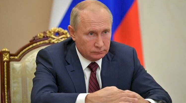 Putin not being told the truth on Ukraine - UK intelligence agency