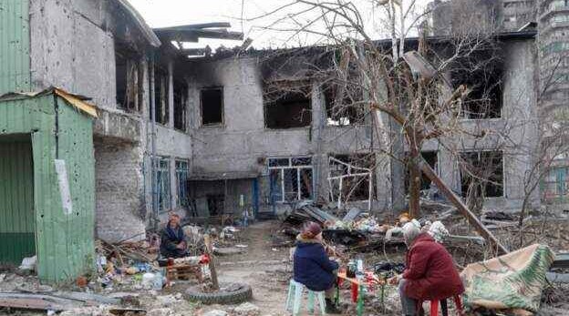 Struggling to survive in Mariupol