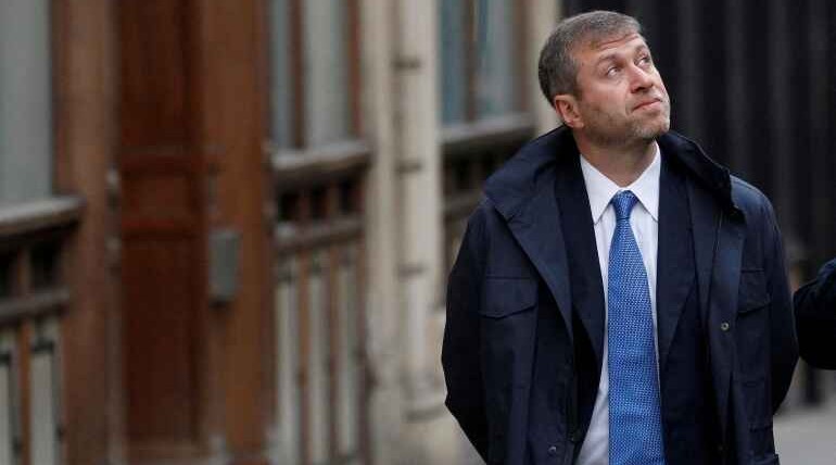 Oligarch's jet grounded by UK
